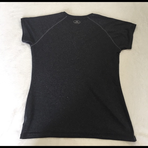 Under Armour Tops - under armour semi-fitted vneck grey tee size M Under Armour Tops - under armour semi-fitted vneck grey tee size M