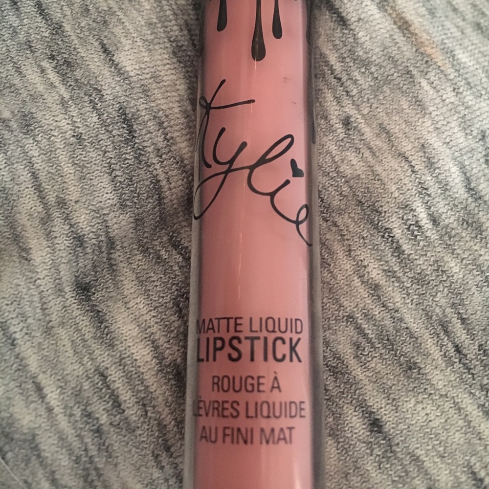 Kyle cosmetics Koko K liquid lipstick