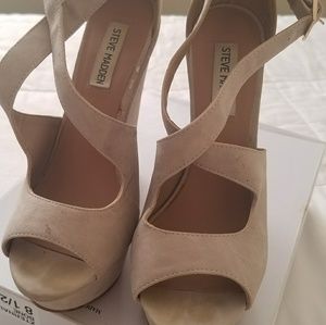 Jessica Simpson Wedges