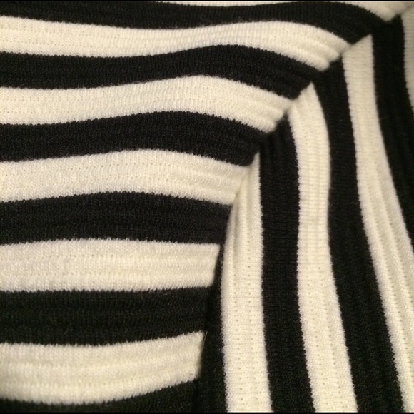 Madewell fit and flare stripe dress with pockets - Picture 4 of 4