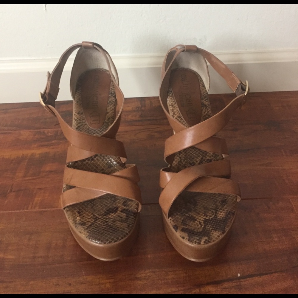 Camel heeled sandals