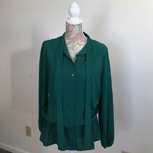 Bisou bisou green blouse