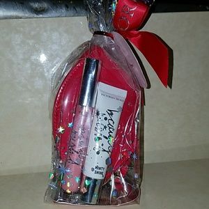 Victoria secret lip gloss NWT never open