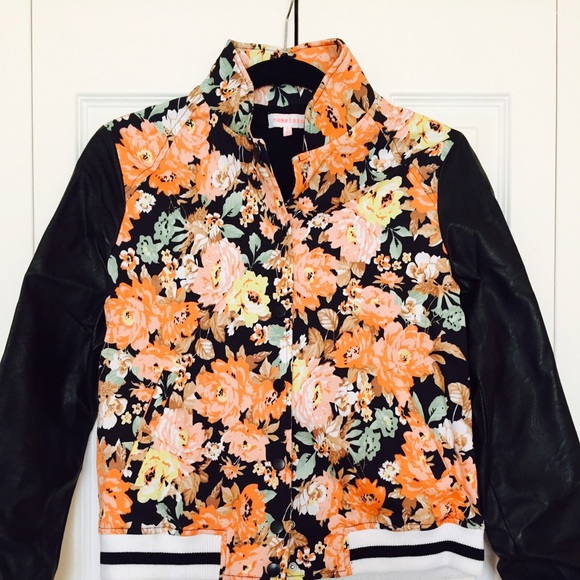 Nameless spring flower jacket - Picture 2 of 4