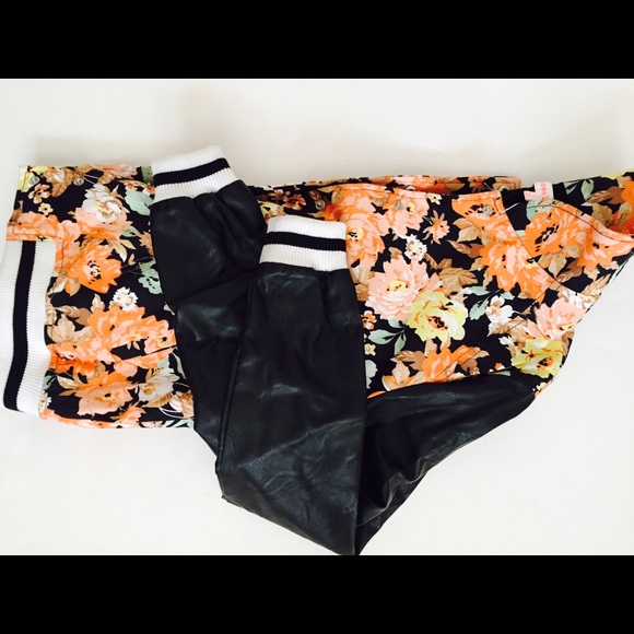 Nameless spring flower jacket - Picture 3 of 4