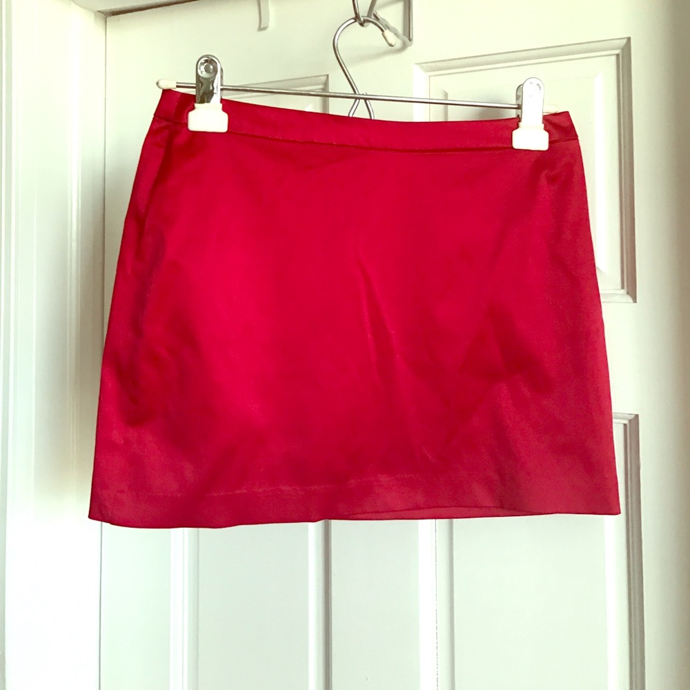 Mini red skirt!