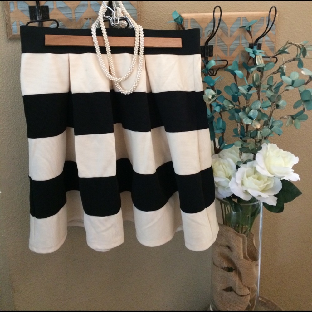 Modcloth Stripe It Lucky skirt