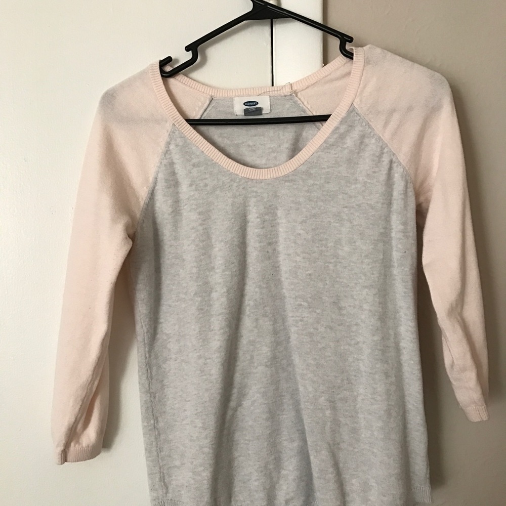 Three Quarter sleeve sweater