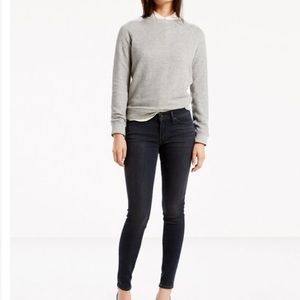 Black Levi's Jeans