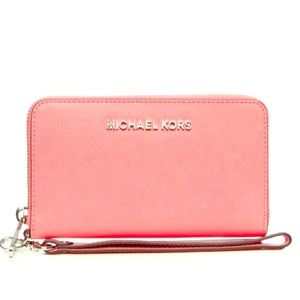 MK phone Wristlet; NWT; Pale Pink- price drop!