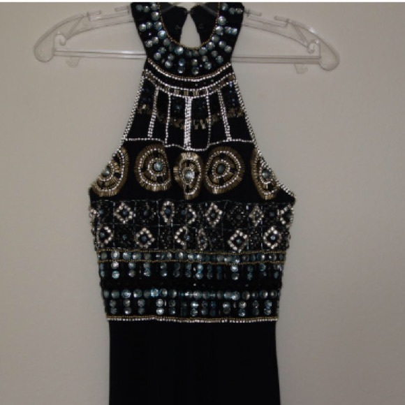 BRAND NEW- Prom Dress - Picture 3 of 4