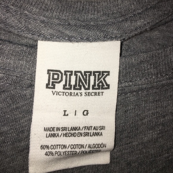 GRAY VICTORIA'S SECRET TOP W/ PINK POCKET - Picture 3 of 3