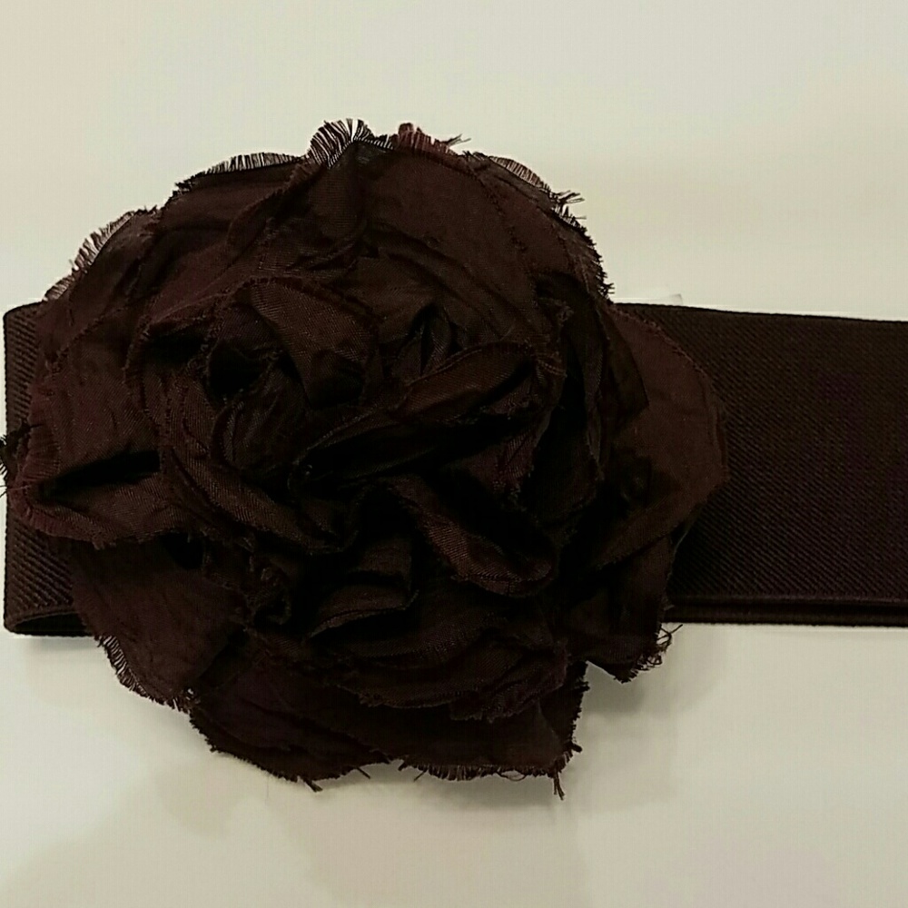 Flower stretch belt in Burgundy