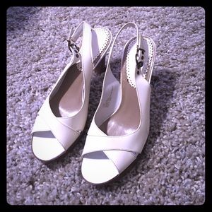 White heeled Sandel, 4 inches tall