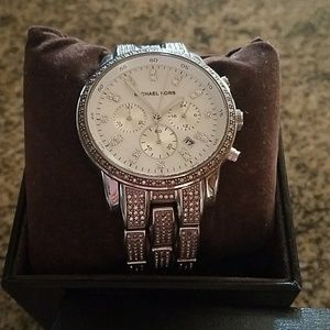 GORGEOUS sparkling silver studded MK watch