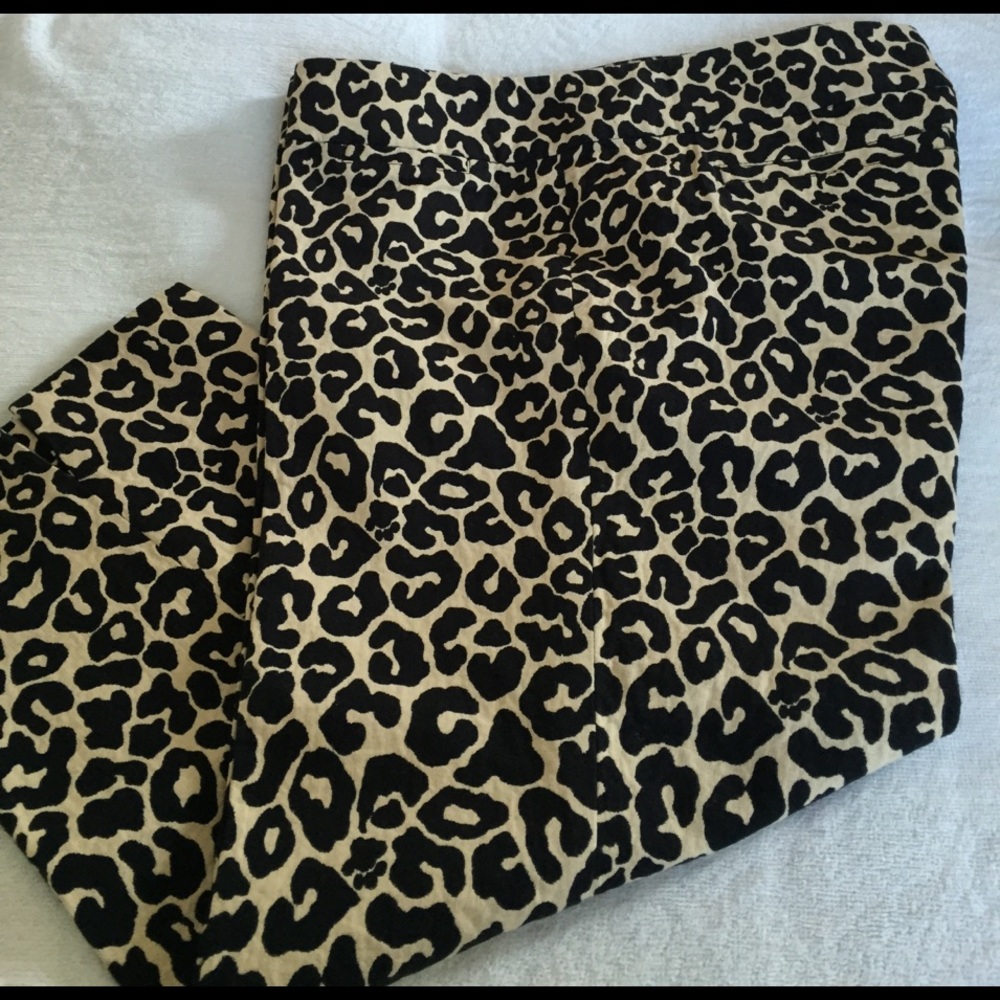 Lilly Pulitzer Bailey Capri / Spot On jacquard EUC