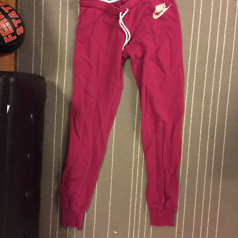 Nike Burgundy Just Do It M Joggers