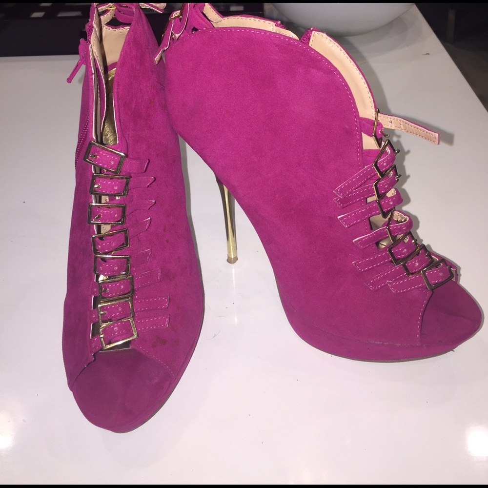 Fuchsia Pink/Gold Booties 8.5: Shoe Dazzle
