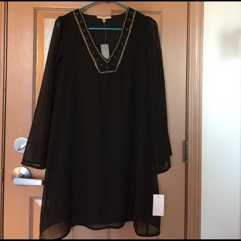 Halo Black Dress with beading XS. NWT