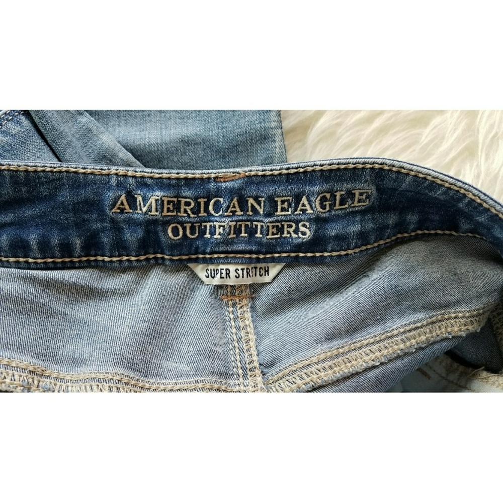 🚫SOLD🚫 Distressed Denim Hi-Rise Cropped Jeggings - Picture 2 of 7