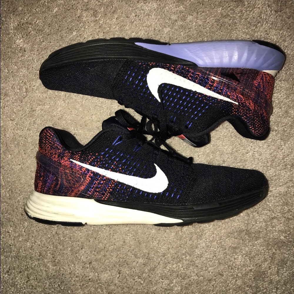NIKE Lunarglide 7