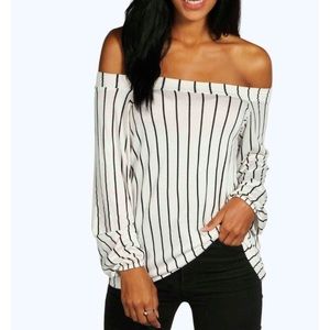 NWT Striped off the shoulder blouse 🎉