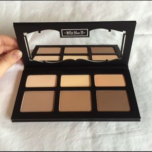 Kat Von D Shade + Light Contour Palette