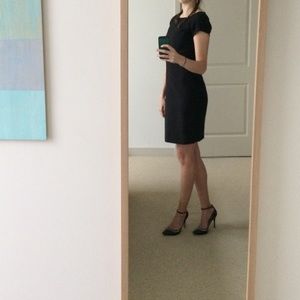 Short-sleeve "wear to work" dress