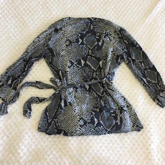 •SOLD• DVF Silk Snakeskin Wrap Top with 3/4 Sleeve - Picture 2 of 6