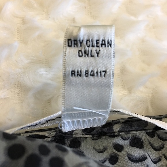 •SOLD• DVF Silk Snakeskin Wrap Top with 3/4 Sleeve - Picture 6 of 6