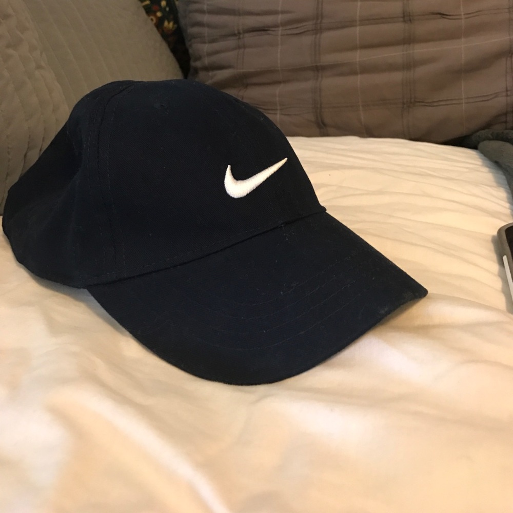 Navy blue Nike hat