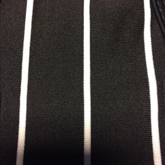 ❗️ONLY 2 LEFT❗️Striped 2-Piece Hoodie Set! - Picture 5 of 6