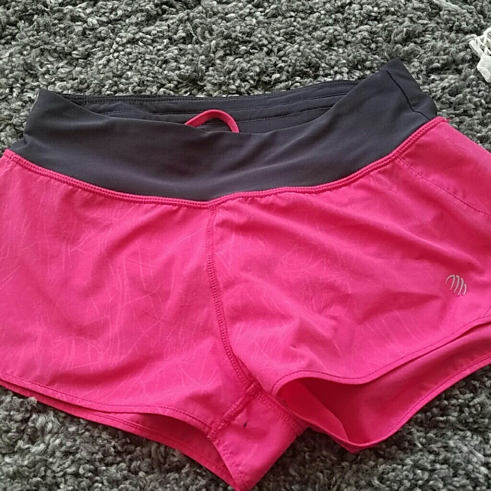 Pink small running shorts with back pocket