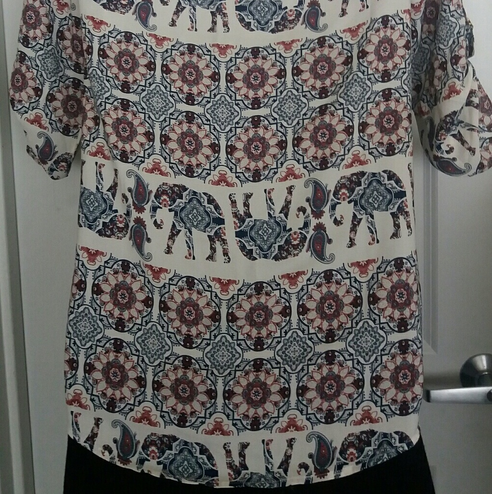 SOLD Rue 21 Elephant Top - Picture 7 of 8