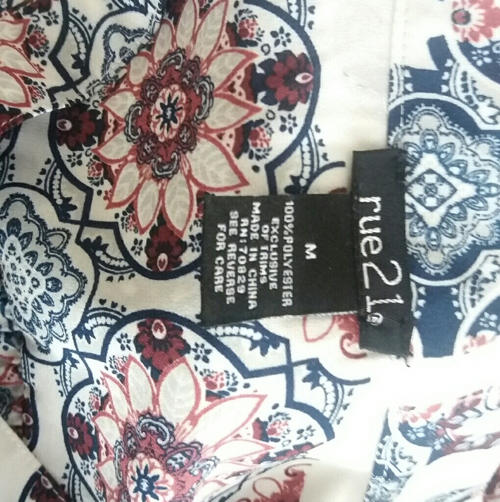 SOLD Rue 21 Elephant Top - Picture 8 of 8