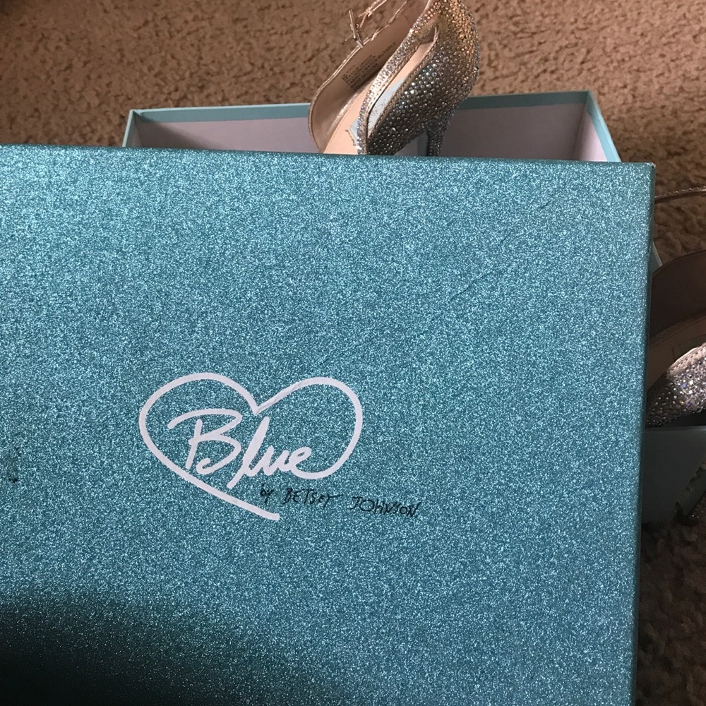 Betsey Johnson sparkle heels 👠