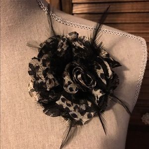 Floral broche