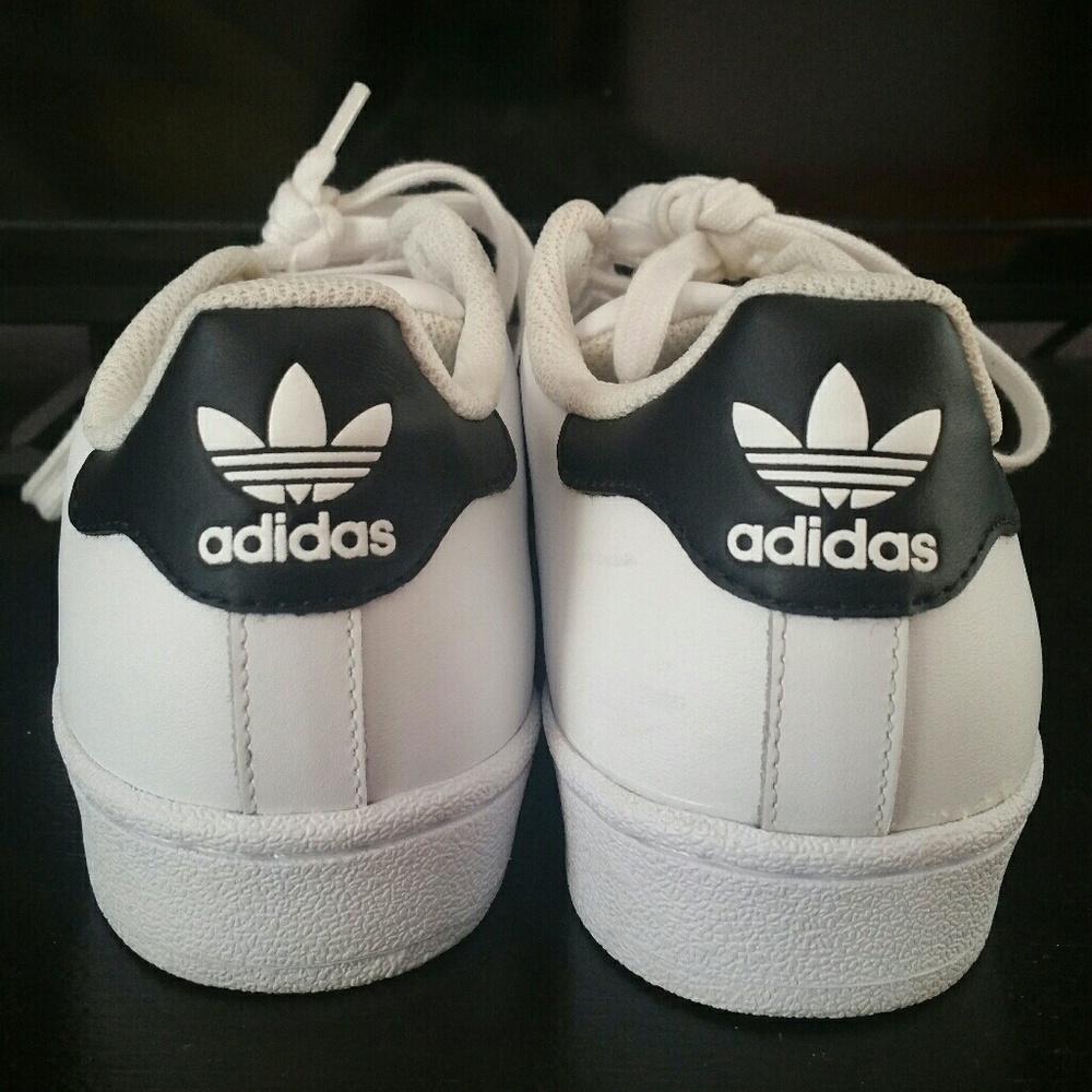 Adidas Superstars Black/White - Kids 5