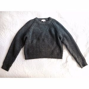 Aritzia Sunday Best Nesbo Sweater (M)