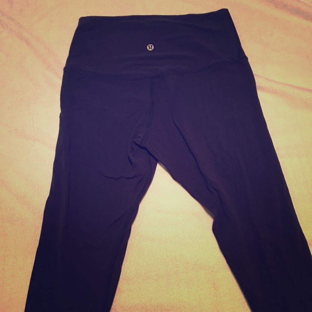 lululemon Align Crop in midnight navy