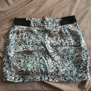 Floral mini skirt
