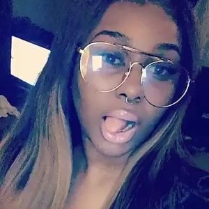 Meet your Posher, Shantele