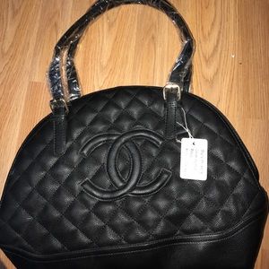 Knockoff Chanel with shoulder strap