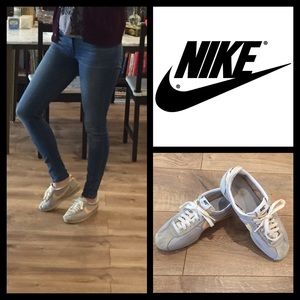 Nike Sneakers