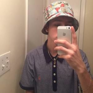 Meet your Posher, Omar