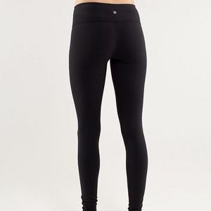 Lululemon athletica black long leggings size 6