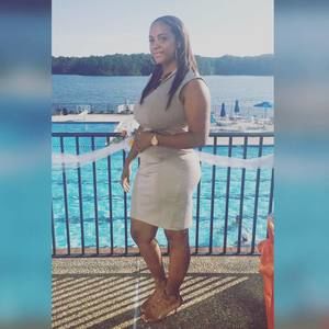 Meet your Posher, Jasmin