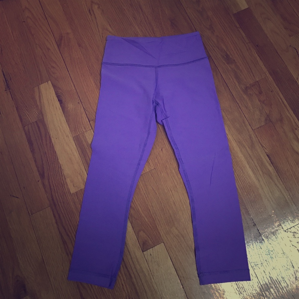 Lululemon Wunder Under Crops