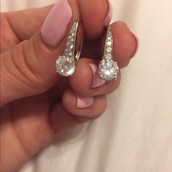 Jewelry - Beautiful Silver Earrings