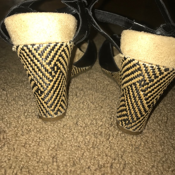 Black and Tan Wedges - Picture 3 of 3
